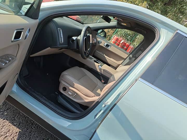 Фото 5 - LiXiang L6