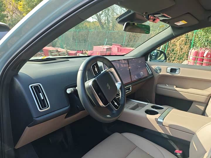 Фото 6 - LiXiang L6