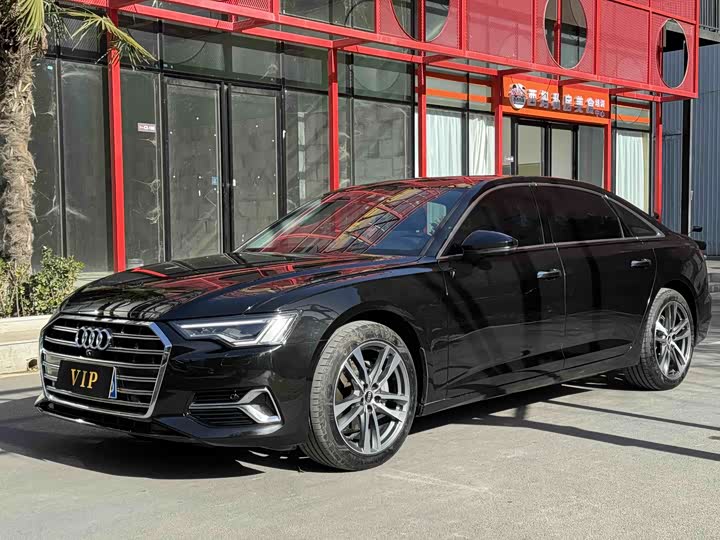 Фото 1 - Audi A6L