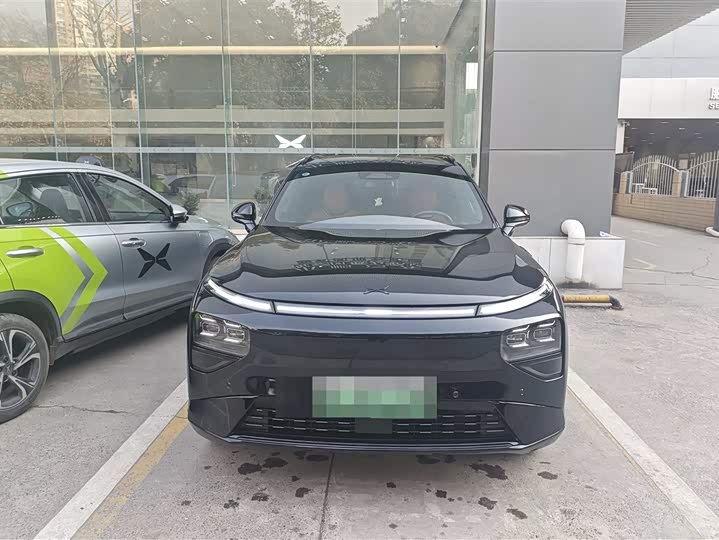 Фото 2 - XPeng G9