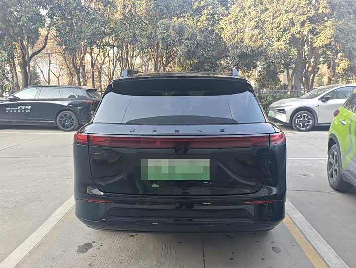 Фото 3 - XPeng G9