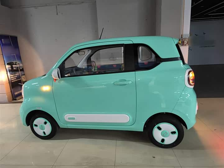 Фото 5 - Bestune Pony