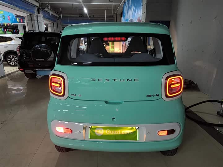 Фото 6 - Bestune Pony