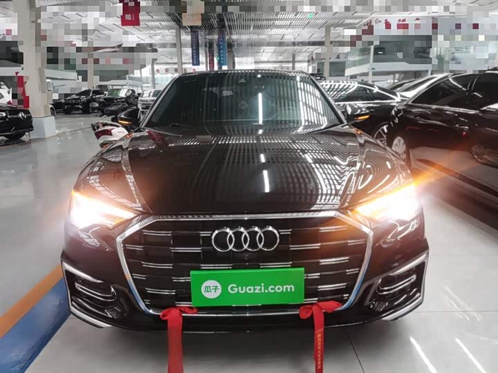 Фото 3 - Audi A6L