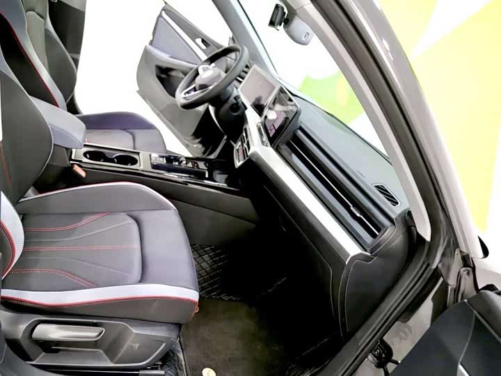 Фото 8 - Volkswagen Lamando L