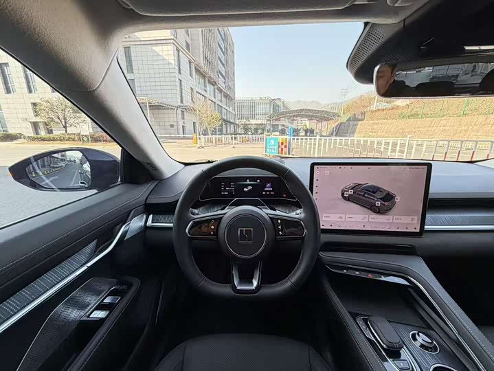 Фото 6 - Zeekr 001