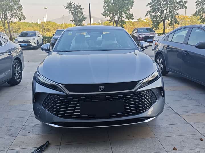 Фото 2 - BYD Qin L