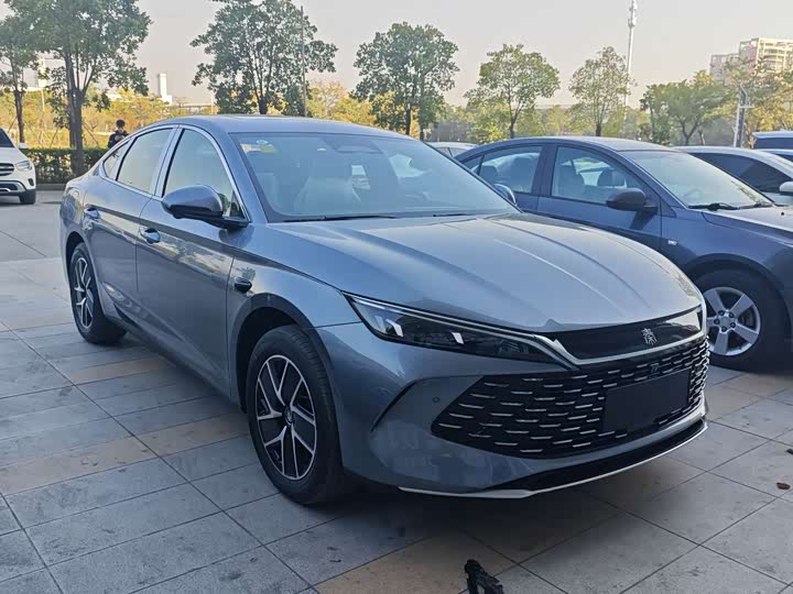 Фото 3 - BYD Qin L