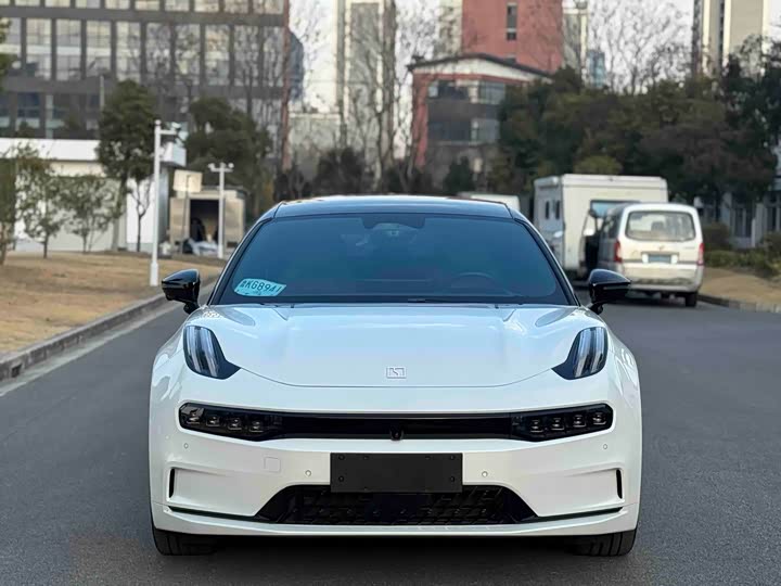 Фото 2 - Zeekr 001