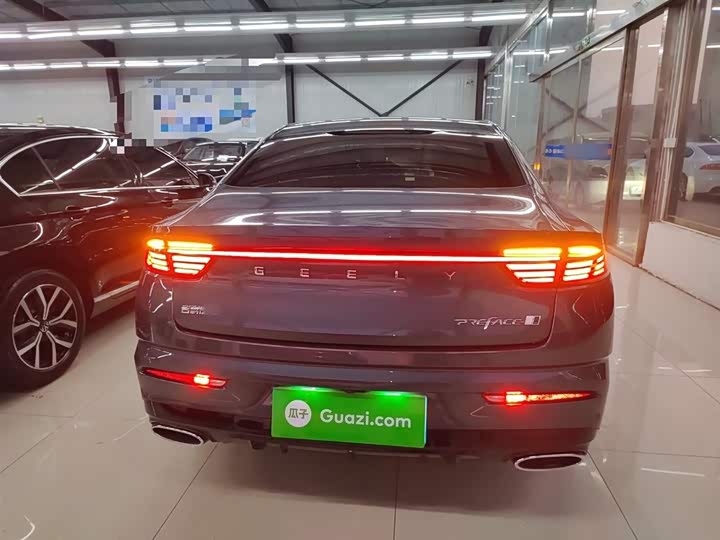 Фото 6 - Geely Preface