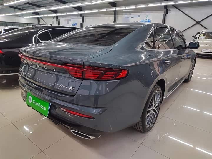 Фото 7 - Geely Preface