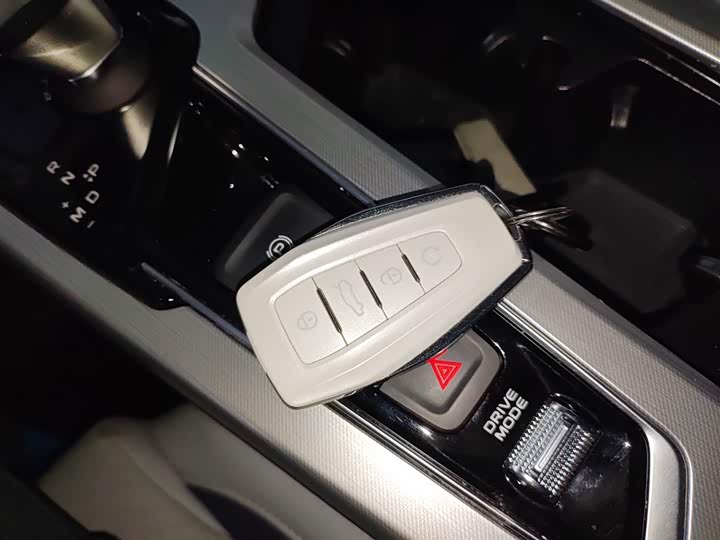 Фото 9 - Geely Preface