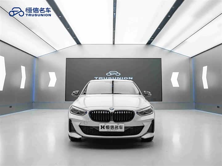 Фото 3 - BMW 1 Series