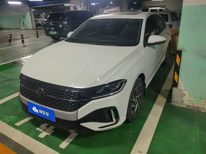 Фото 1 - Volkswagen Lavida