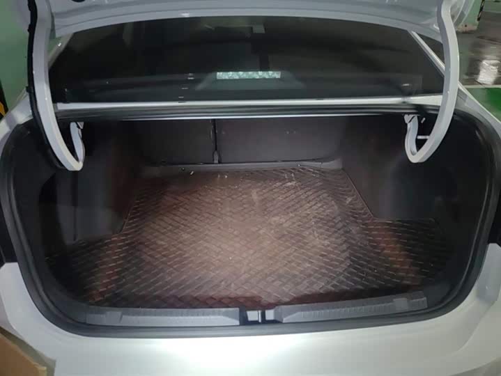 Фото 4 - Volkswagen Lavida