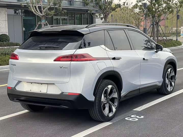 Фото 4 - GAC Aion V