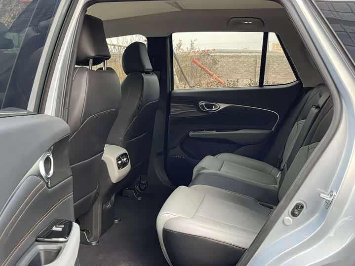 Фото 8 - GAC Aion V