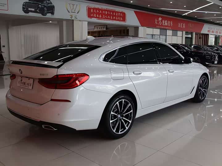 Фото 5 - BMW 6 Series GT