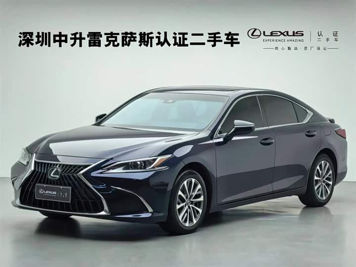 Фото 1 - Lexus ES