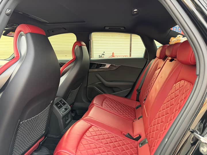 Фото 3 - Audi S4