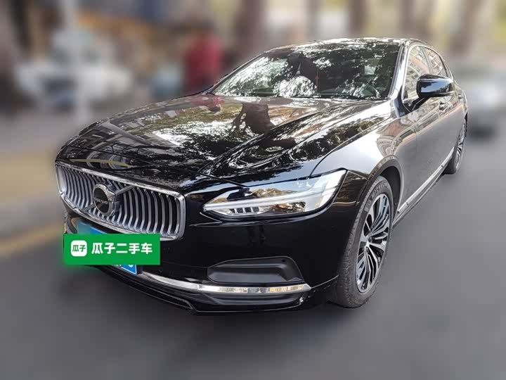 Фото 2 - Volvo S90