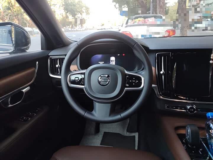 Фото 3 - Volvo S90