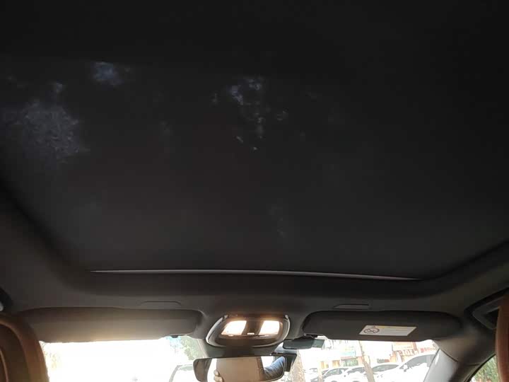 Фото 9 - Volvo S90