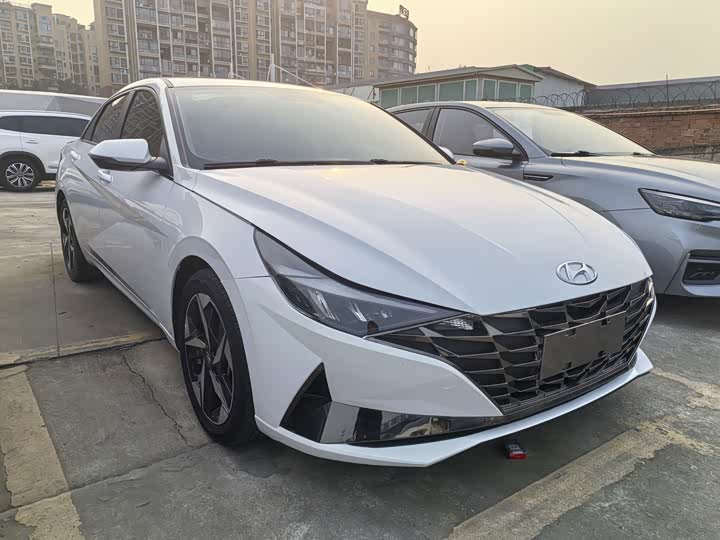 Фото 3 - Hyundai Elantra N line