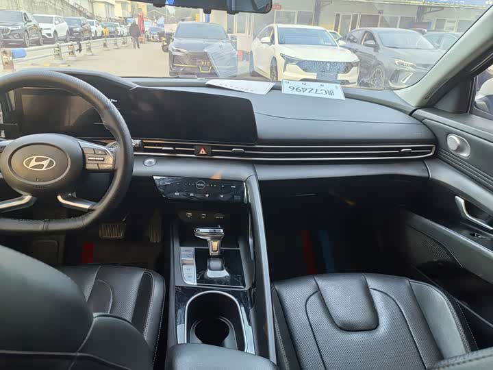 Фото 6 - Hyundai Elantra N line