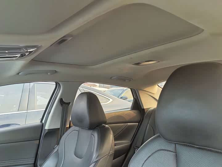 Фото 7 - Hyundai Elantra N line