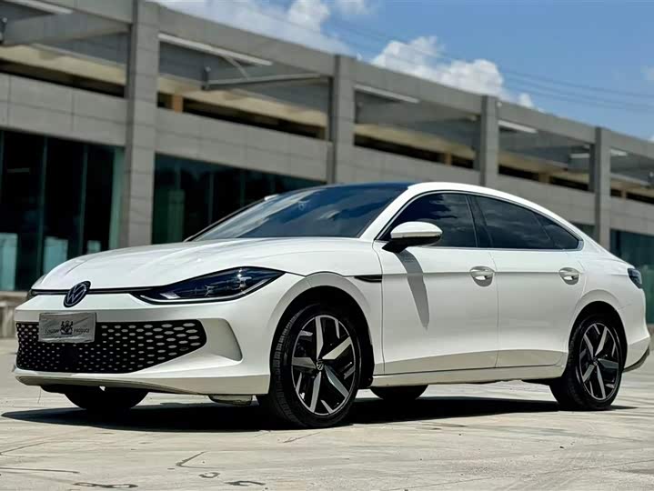 Фото 1 - Volkswagen Lamando L