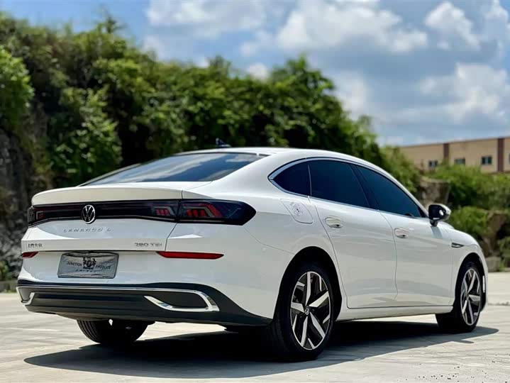 Фото 3 - Volkswagen Lamando L