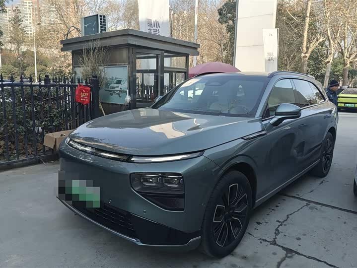 Фото 1 - XPeng G9