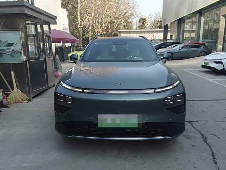 Фото 2 - XPeng G9