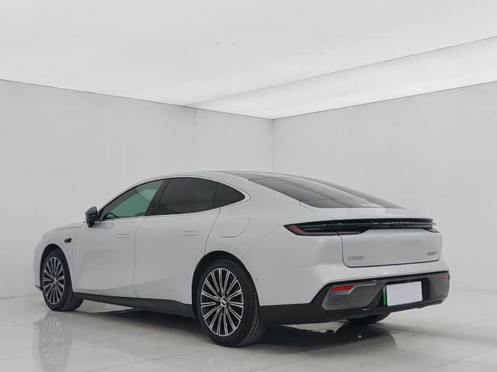 Фото 4 - Geely Galaxy Starshine 8 EM-i