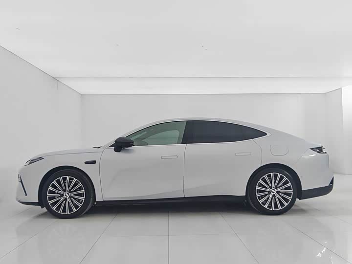 Фото 7 - Geely Galaxy Starshine 8 EM-i