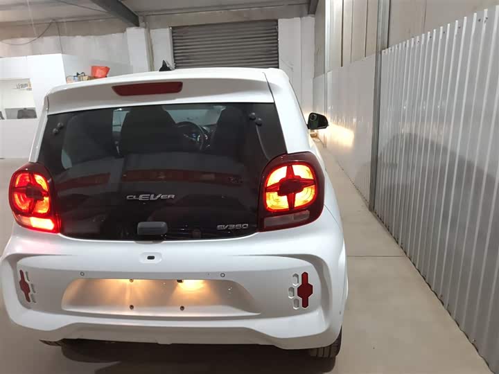 Фото 6 - Roewe Clever