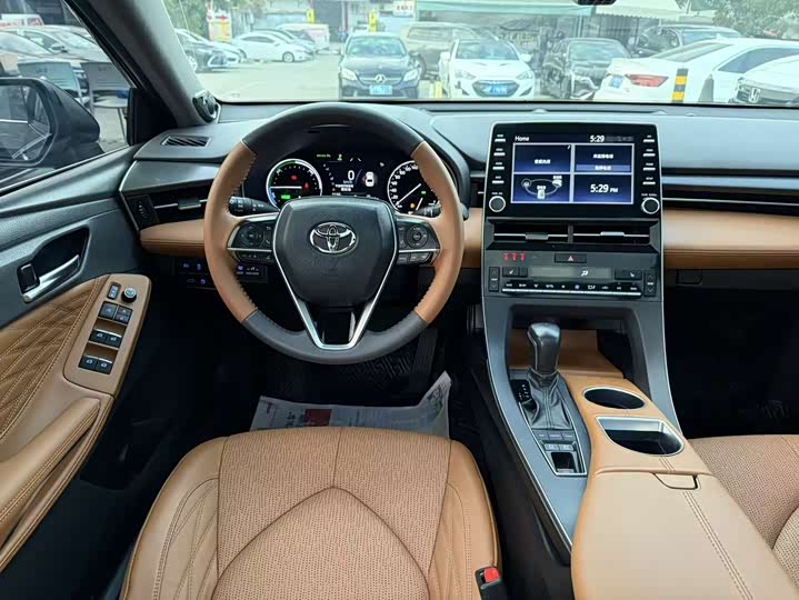 Фото 4 - Toyota Avalon