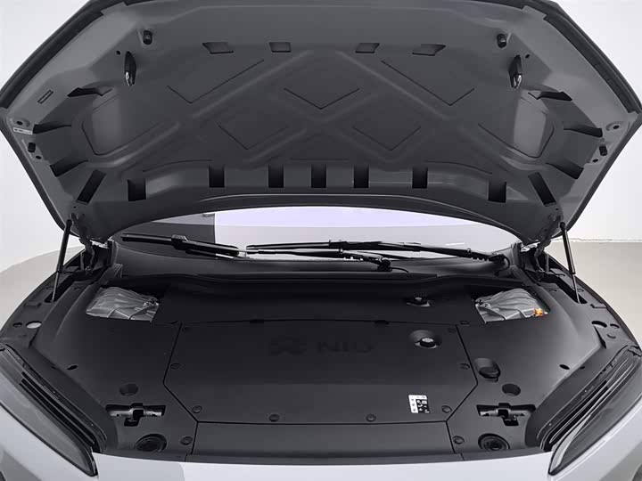 Фото 6 - Nio ET5T