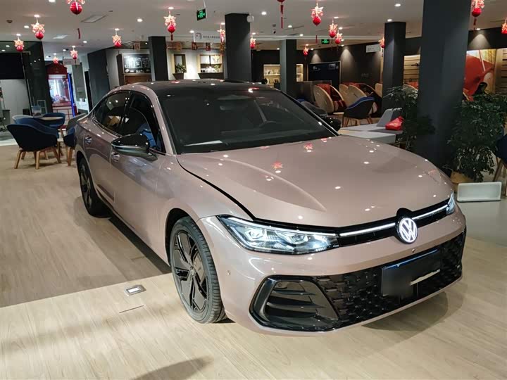 Фото 4 - Volkswagen Passat