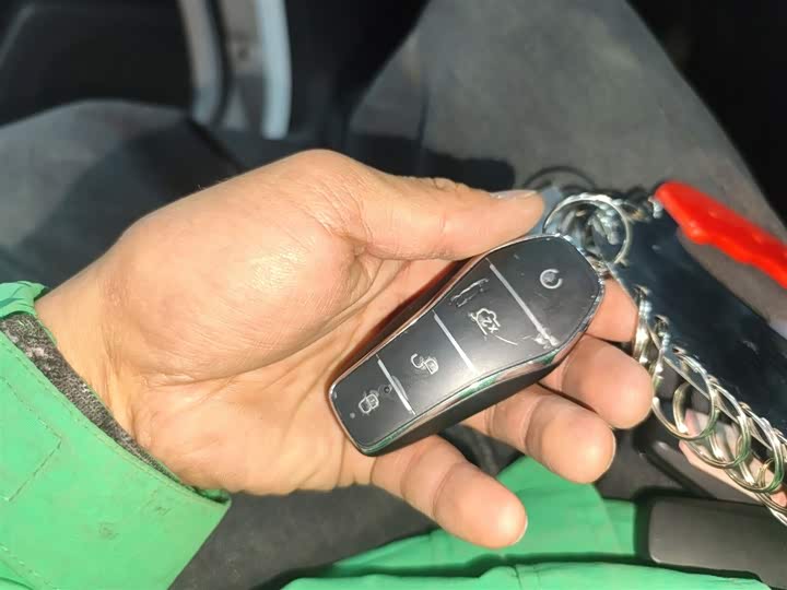 Фото 9 - BYD Qin L