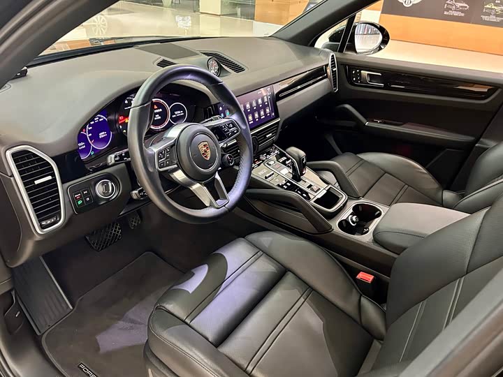 Фото 4 - Porsche Cayenne