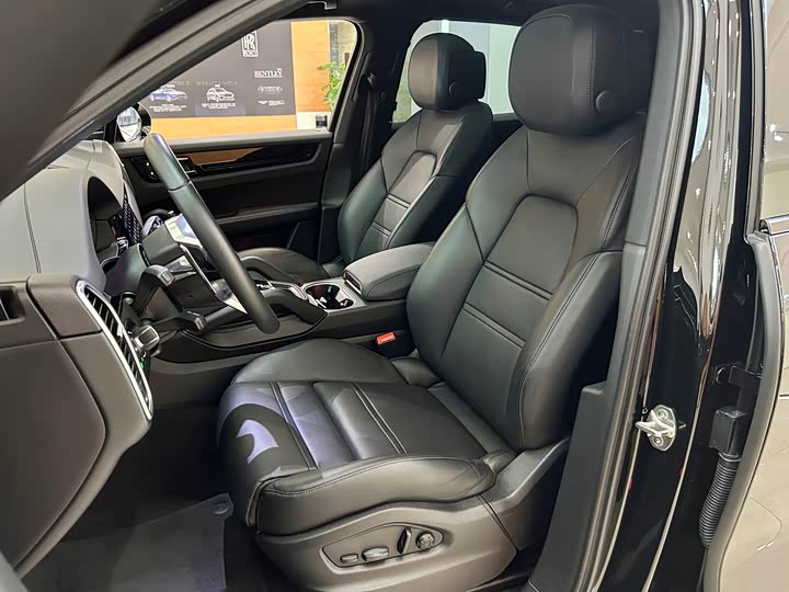 Фото 6 - Porsche Cayenne