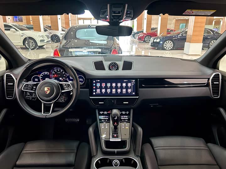 Фото 8 - Porsche Cayenne