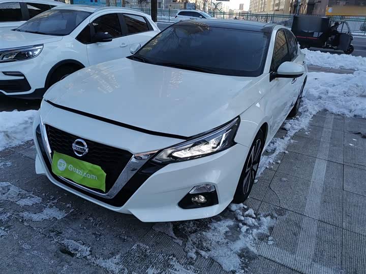 Фото 2 - Nissan Teana