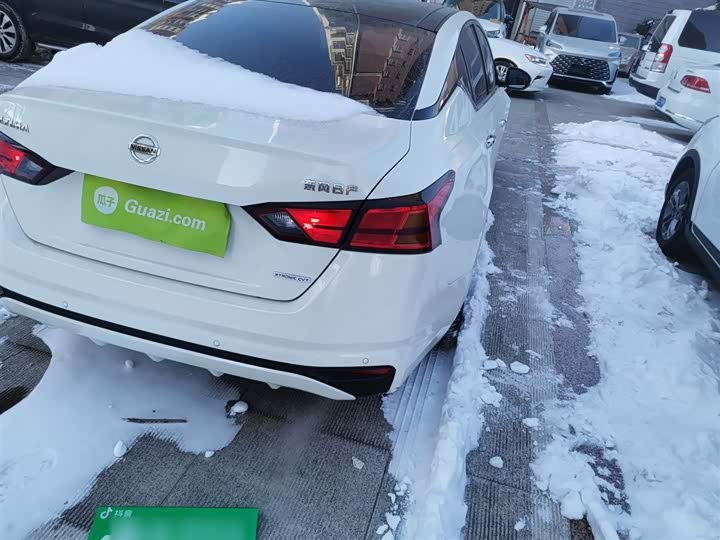 Фото 8 - Nissan Teana