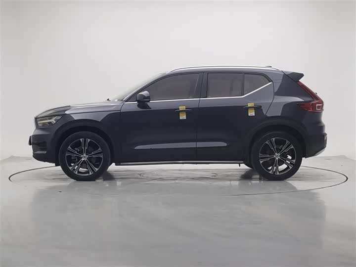 Фото 5 - Volvo XC40