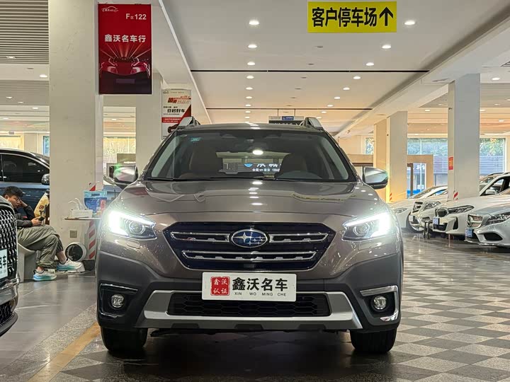 Фото 2 - Subaru Outback