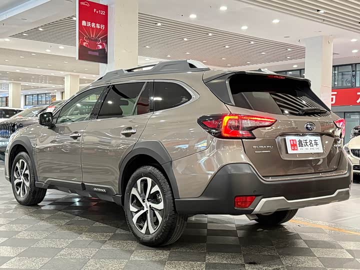 Фото 4 - Subaru Outback