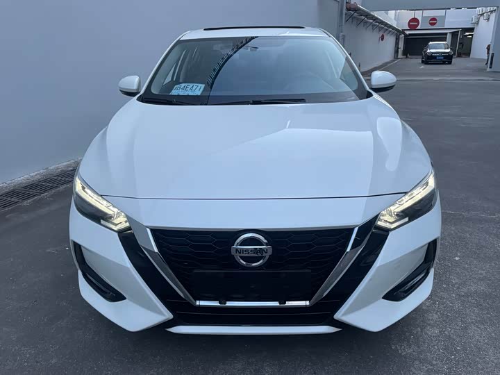 Фото 2 - Nissan Sylphy